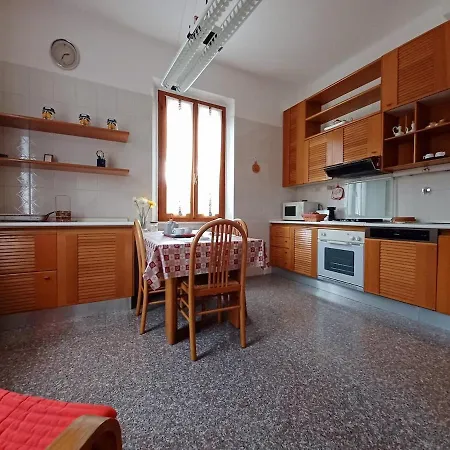 Lucia's House